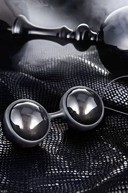 Lelo Luna Beads Noir Ben Wa Kegel Balls Lelo