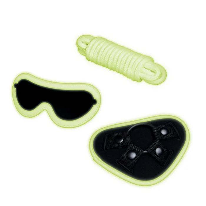 WhipSmart Glow In The Dark 4pc Strap-On Set Strap-On with Eye Mask & Rope 15.2cm Glow in Dark WhipSmart