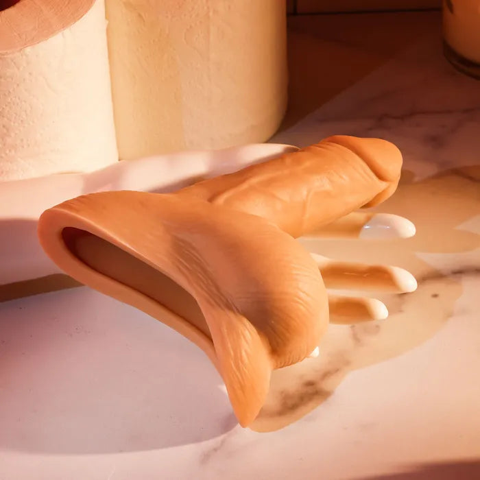 Gender X STAND TO PEE Light Realistic Stand To Pee Funnel Flesh Gender X