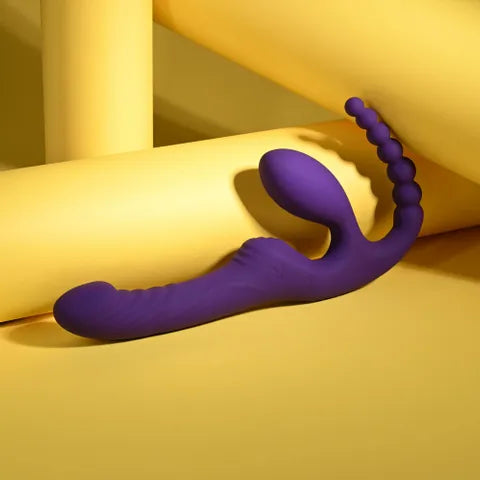 Playboy Pleasure Hug It Out USB Rechargeable Strapless Strap On 29 cm Purple Playboy Pleasure
