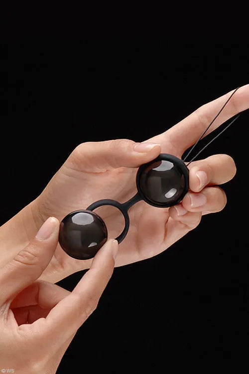 Lelo Luna Beads Noir Ben Wa Kegel Balls Lelo