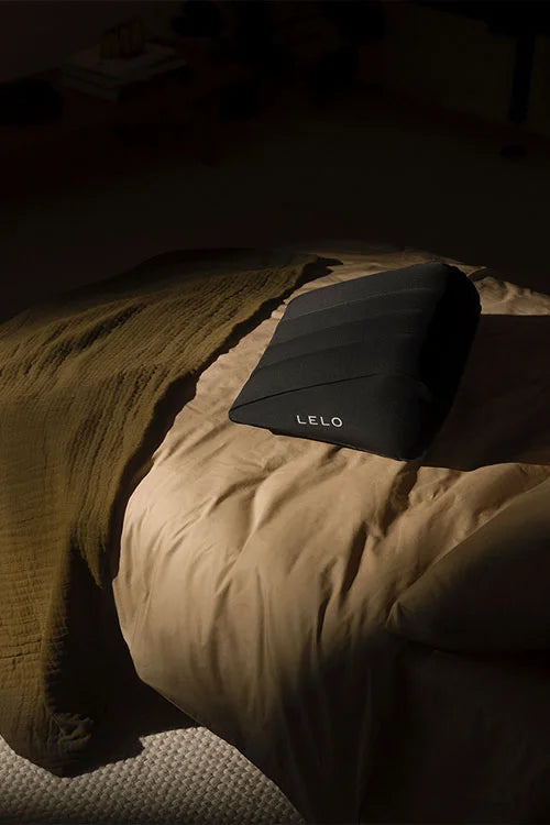 Lelo 14.2" Inflatable Sex Positioning Pillow Fleshlight